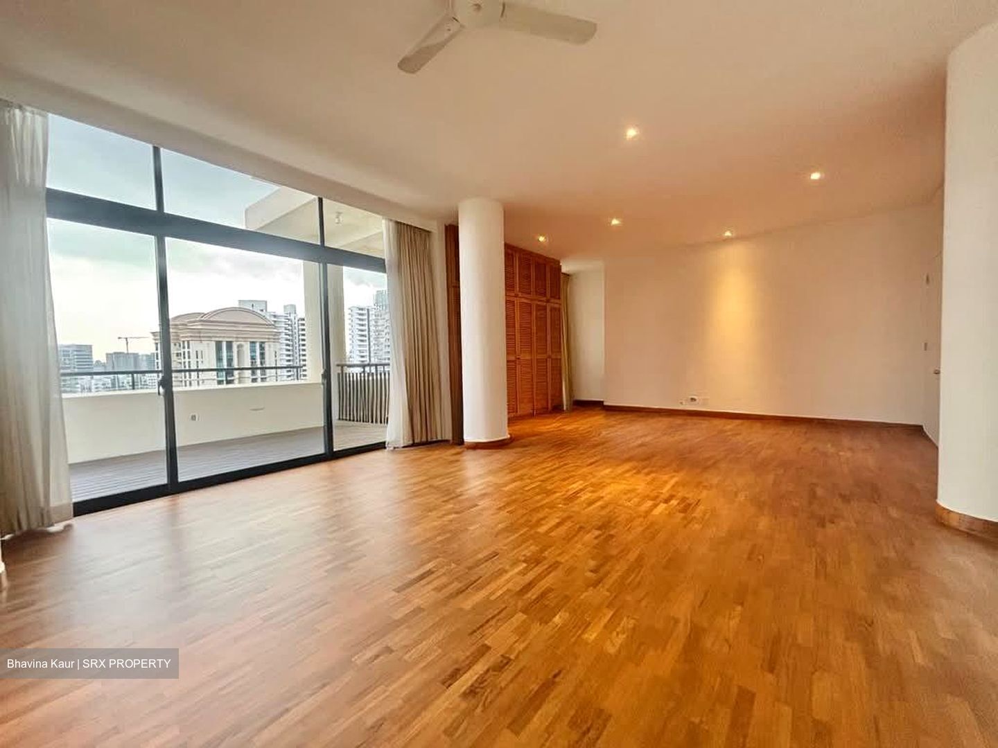 The Colonnade (D10), Condominium #593157381